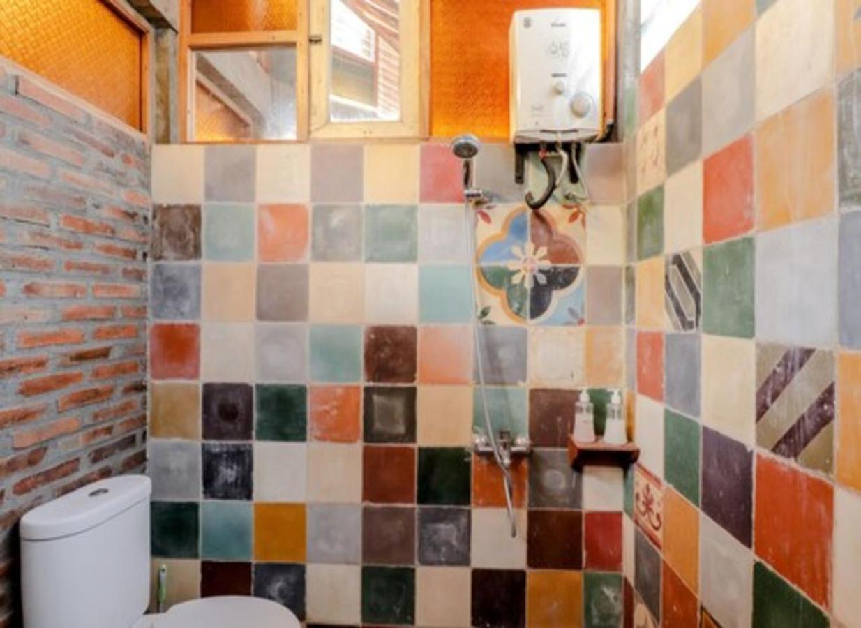 Lorong Homestay Бантул Екстер'єр фото