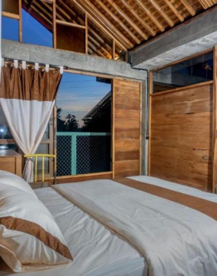 Lorong Homestay Бантул Екстер'єр фото
